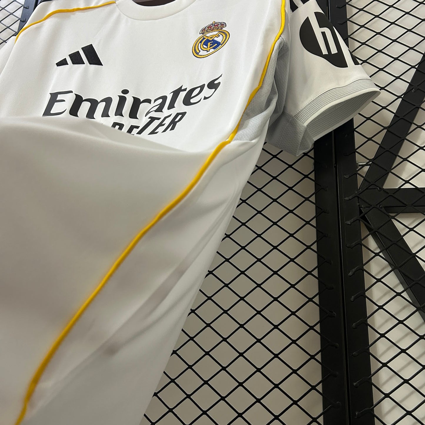 Real Madrid 25/26 Home Jersey