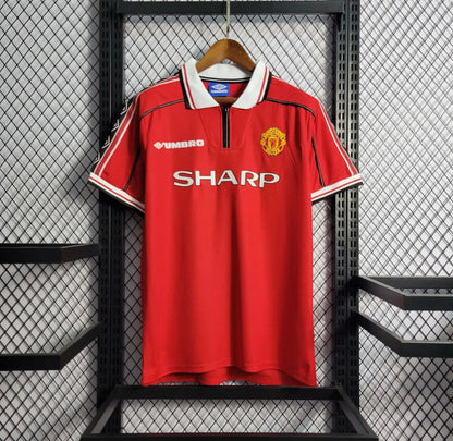 Manchester United 1998/2000 home jersey